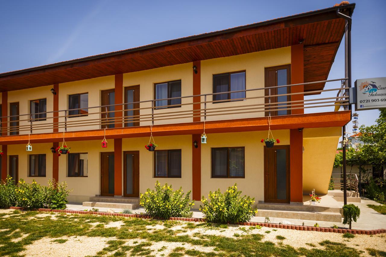 فندق Casa Tudorascu فاما فيكي المظهر الخارجي الصورة
